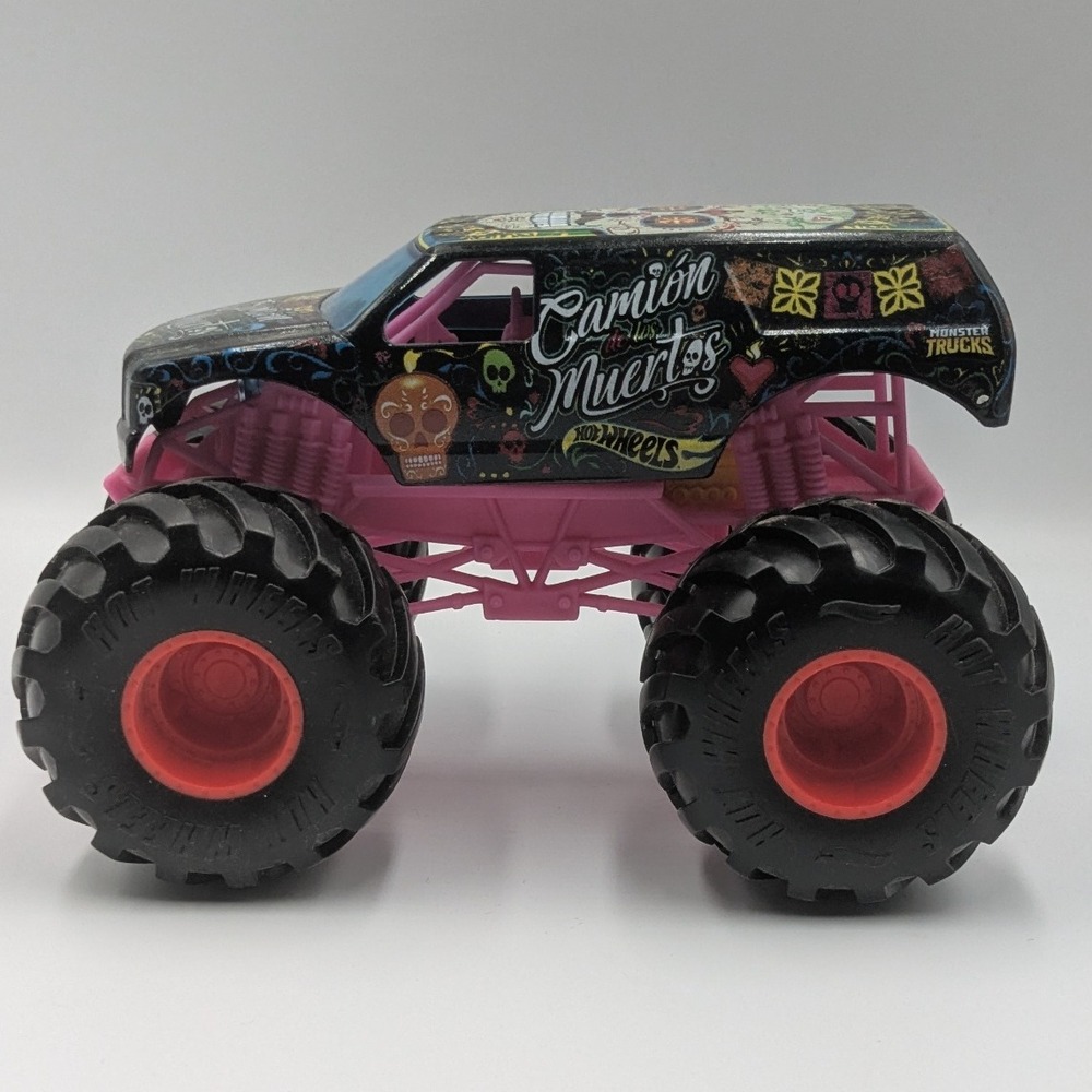 Hot‎ Wheels Monster Trucks Camion de los Muertos Sugar Skull Toy Truck
